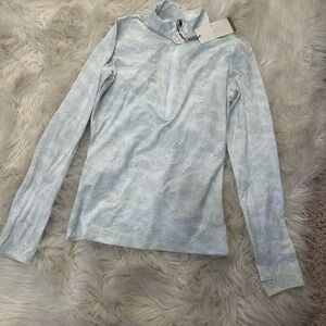 CALIA by Carrie Underwood Light Blue print Long Sleeve Top
